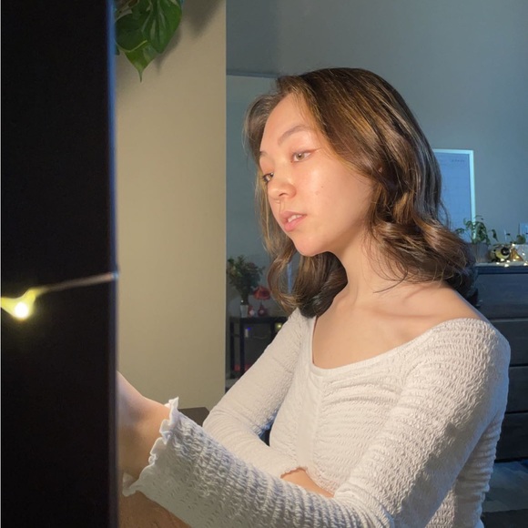 Meet your Posher, Kate - Picture 1 of 4